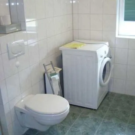 Apartman Furch Kastanien Gm 69256 Graal-Müritz